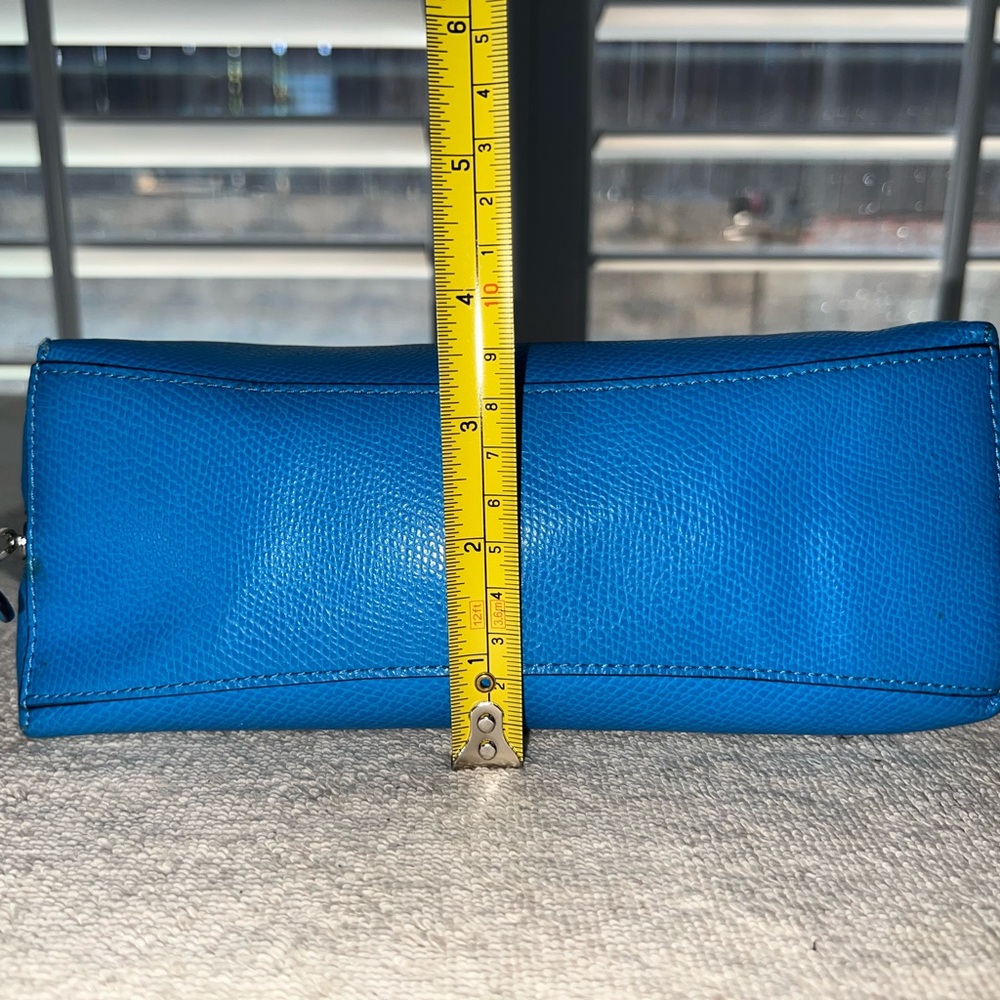 Coach Cosmetic Case 22 - A1680-F53387 - Picture 4 of 11